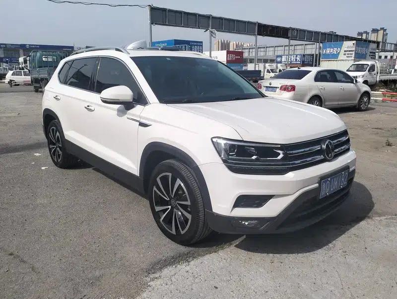 Tharu 2022 280TSI 2WD Luxury Edition — миниатюра 3