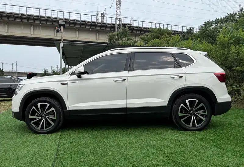 Tharu 2022 280TSI 2WD Luxury Edition — миниатюра 4