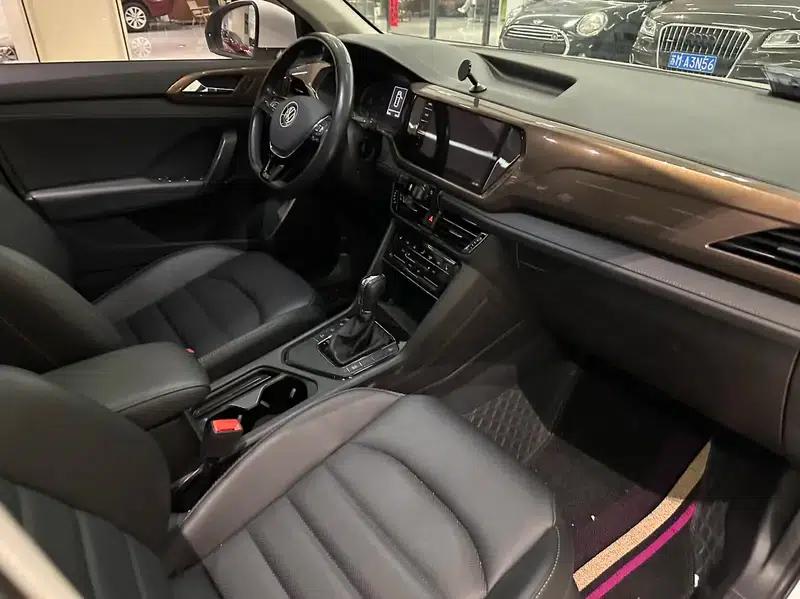 Tharu 2021 280TSI 2WD Luxury Edition PLUS — миниатюра 11