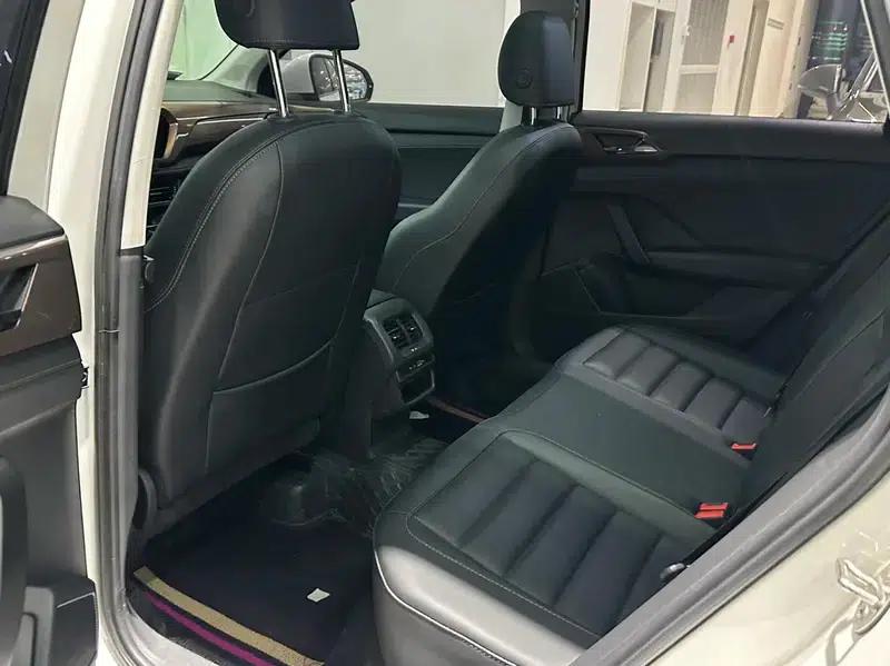 Tharu 2021 280TSI 2WD Luxury Edition PLUS — миниатюра 13