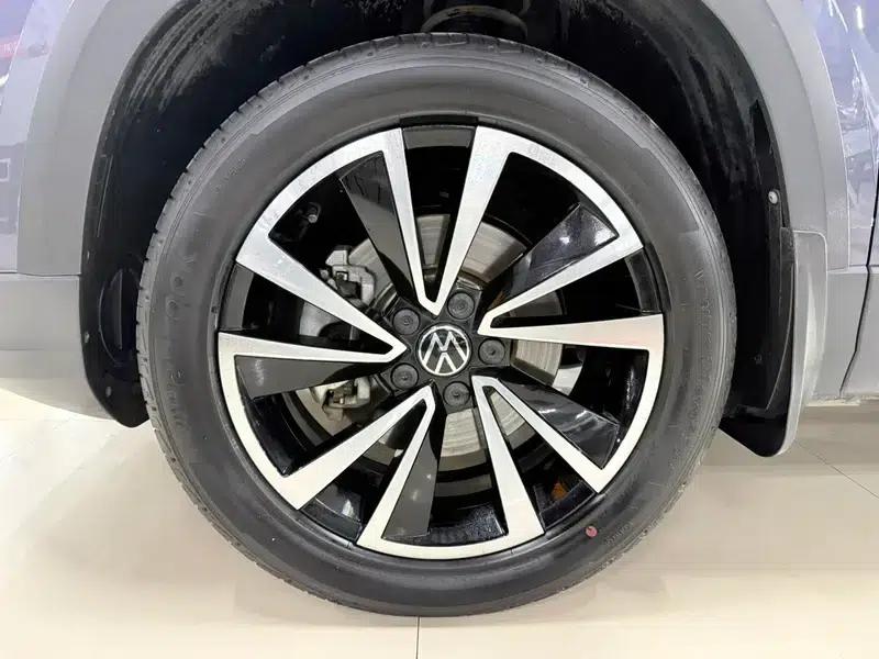 Tharu 2022 280TSI 2WD Luxury Edition — миниатюра 7
