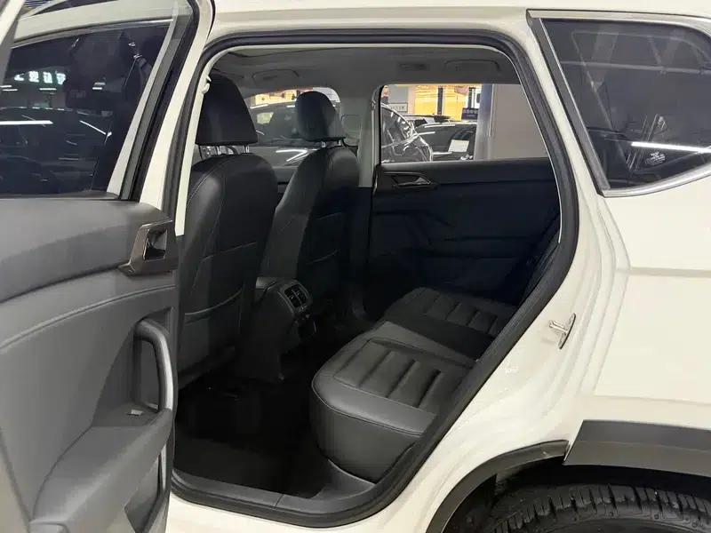 Tharu 2022 280TSI 2WD Luxury Edition — миниатюра 11