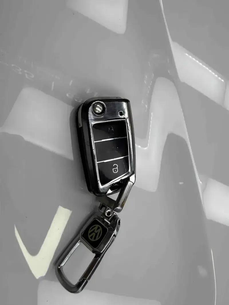 Tharu 2021 330TSI AWD Luxury Edition PLUS — миниатюра 11