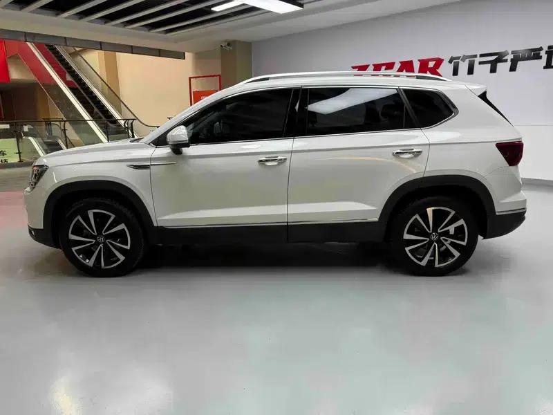 Tharu 2021 330TSI AWD Luxury Edition PLUS — миниатюра 4