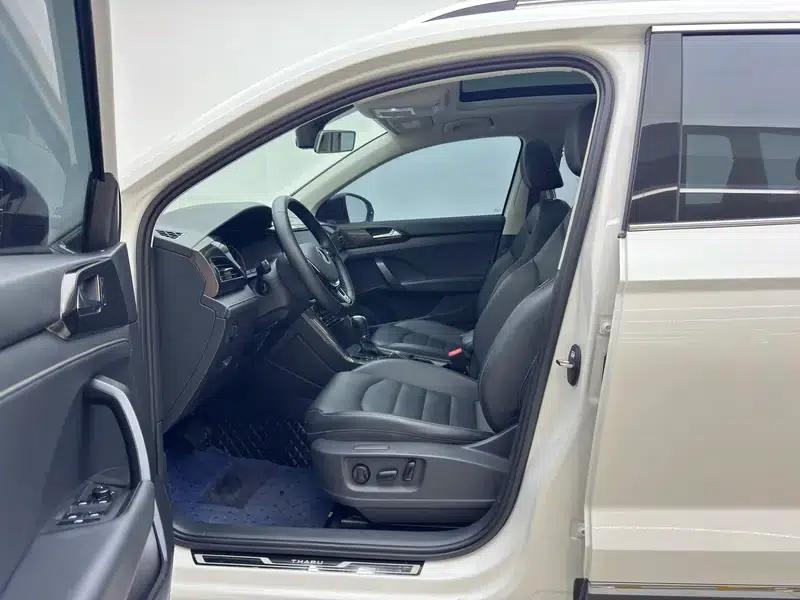 Tharu 2021 330TSI AWD Luxury Edition PLUS — миниатюра 17