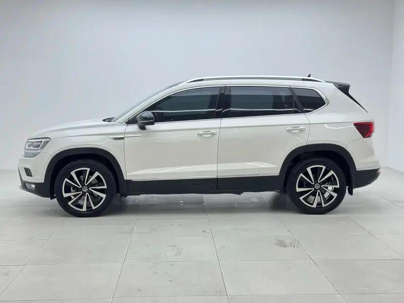 Tharu 2021 330TSI AWD Luxury Edition PLUS — миниатюра 4