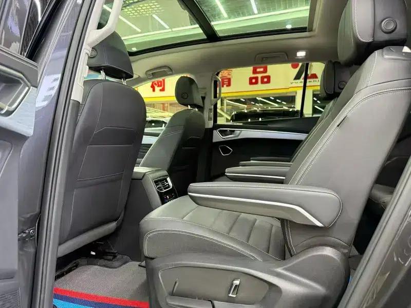 2023 Range Rover 380TSI 4WD Luxury Pro 6-seater — миниатюра 9