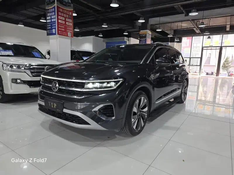 2022 Range Rover 380TSI 4WD R-Line 6-Seater — миниатюра 1