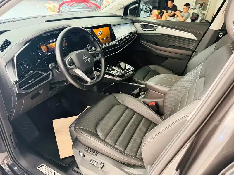 2021 Range Rover 380TSI AWD Luxury Pro — миниатюра 10