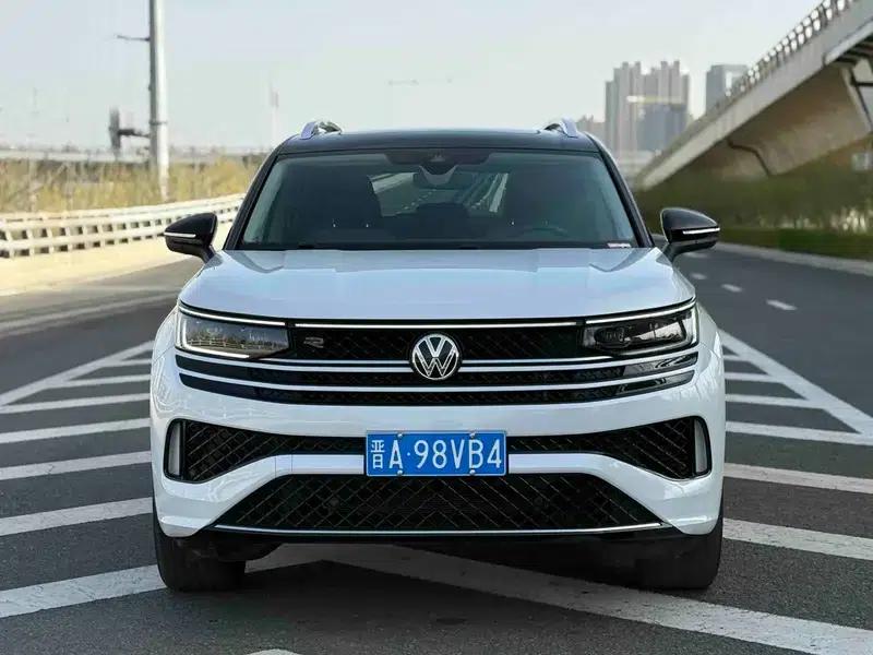 2023 Range Rover 380TSI AWD R-Line Cruiser — миниатюра 2