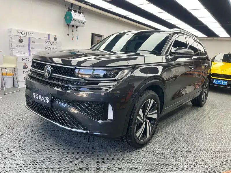 2024 Range Rover 380TSI AWD R-line Cruiser Edition — миниатюра 1