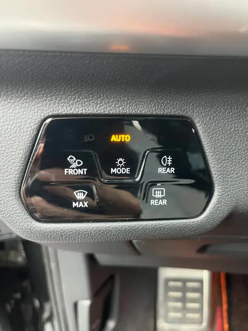 2024 Range Rover 380TSI AWD R-line Cruiser Edition — миниатюра 8