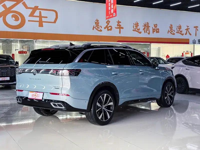 2023 Range Rover 380TSI AWD R-Line First Edition — миниатюра 4