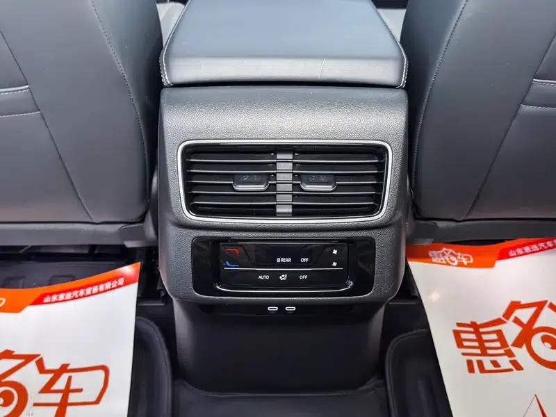 2023 Range Rover 380TSI AWD R-Line First Edition — миниатюра 10