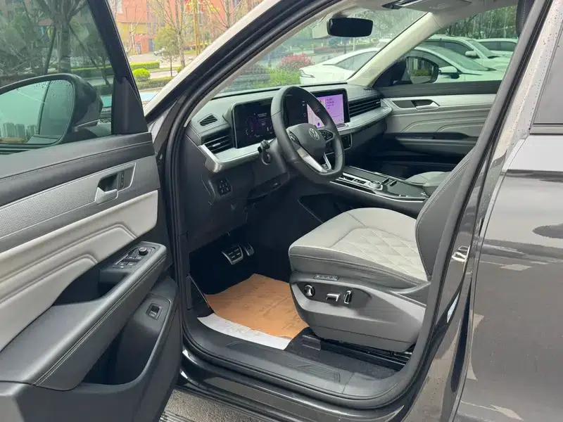 2024 Range Rover 380TSI AWD R-line Cruiser Edition — миниатюра 12