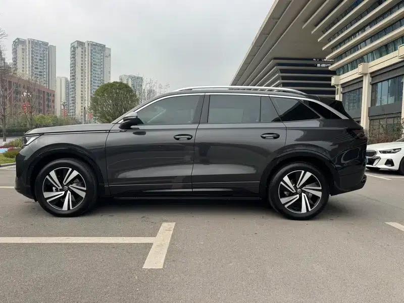 2024 Range Rover 380TSI AWD R-line Cruiser Edition — миниатюра 4