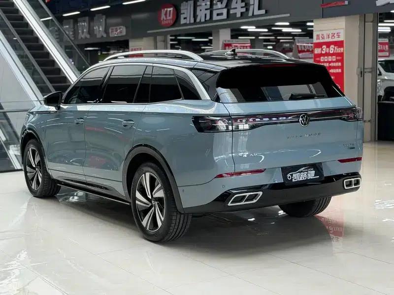 2023 Range Rover 380TSI AWD R-Line Cruiser — миниатюра 4