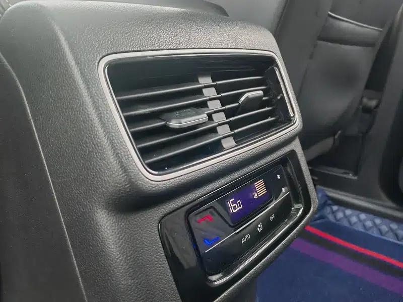 2023 Range Rover 380TSI AWD R-Line Cruiser — миниатюра 11