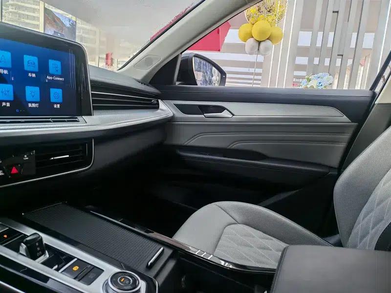 2023 Range Rover 380TSI AWD R-Line Cruiser — миниатюра 13