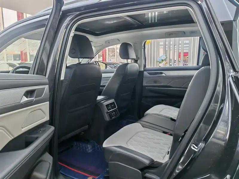 2023 Range Rover 380TSI AWD R-Line Cruiser — миниатюра 20