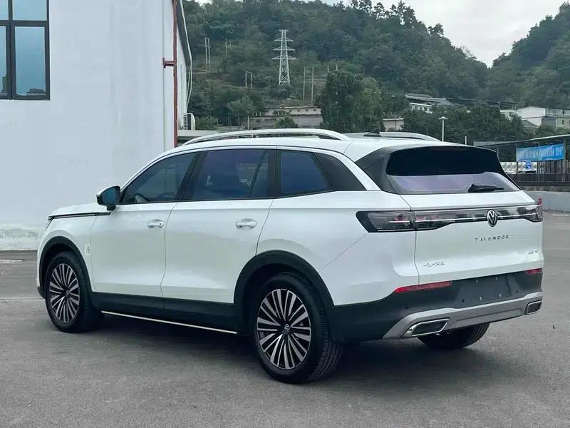 2023 Range Rover 330TSI 2WD Luxury Cruiser — миниатюра 4