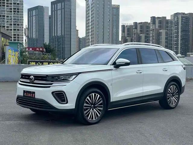 2023 Range Rover 330TSI 2WD Luxury Cruiser