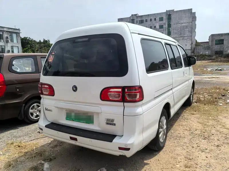 Lingzhi New Energy 2023 Didi Exclusive Edition 7-Seater — миниатюра 6