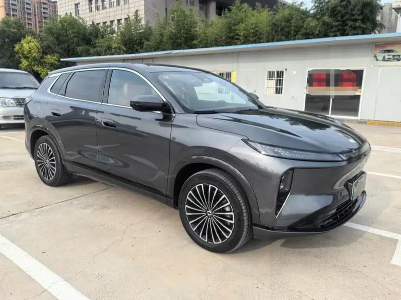 Dongfeng Fengshen L8 PHEV 2025 Model 185KM Dream Edition — миниатюра 3