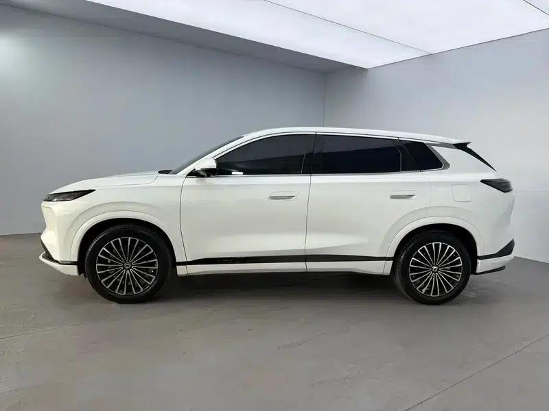 Dongfeng Fengshen L8 PHEV 2025 Model 185KM Ideal Edition — миниатюра 4