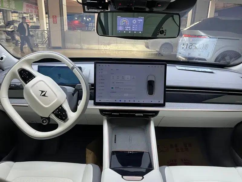 Yipai 007 2024 Pure Electric 540 AWD Max Edition — миниатюра 8