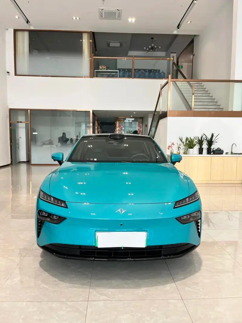 Yipai 007 2025 Pure Electric 565 AWD Max Navigation Edition — миниатюра 2