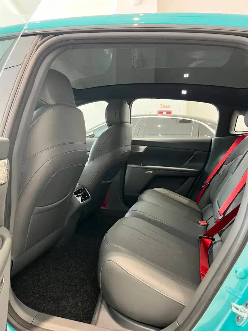 Yipai 007 2025 Pure Electric 565 AWD Max Navigation Edition — миниатюра 17