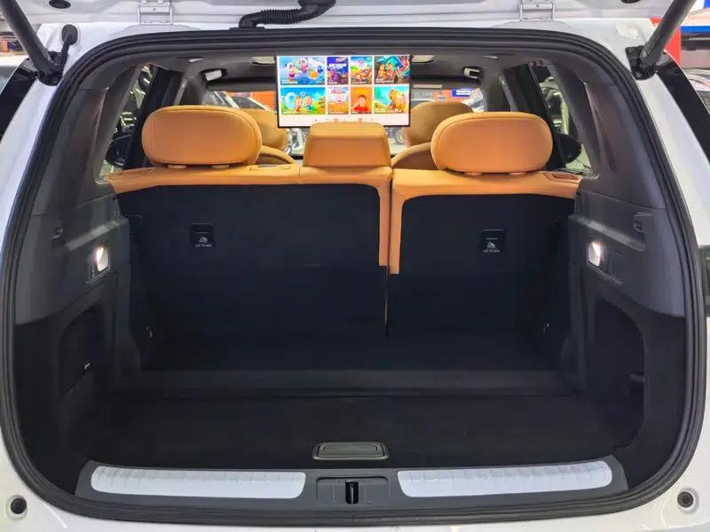 Yipai 008 2025 Model 210Ultra Ruyi Edition 5-Seater — миниатюра 18