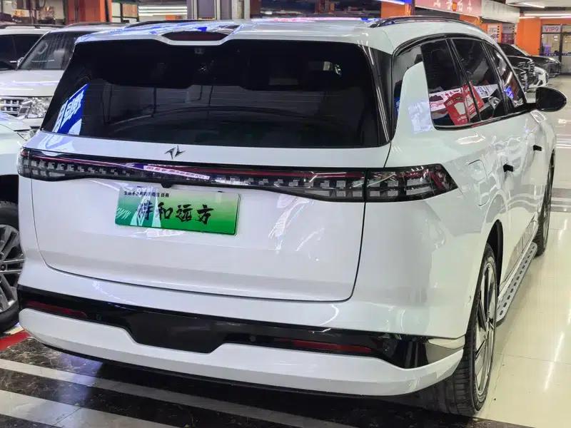 Yipai 008 2025 Model 210Ultra Ruyi Edition 5-Seater — миниатюра 7