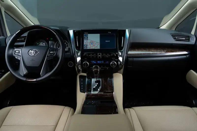 2021 Alphard Hybrid 2.5L Luxury Edition — миниатюра 10