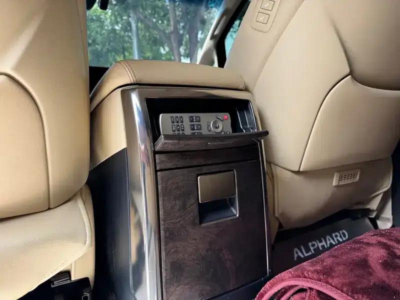 2021 Alphard Hybrid 2.5L Luxury Edition — миниатюра 6