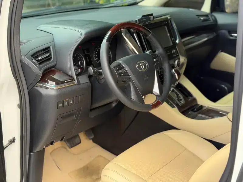 2018 Alphard 3.5L Luxury Edition — миниатюра 17