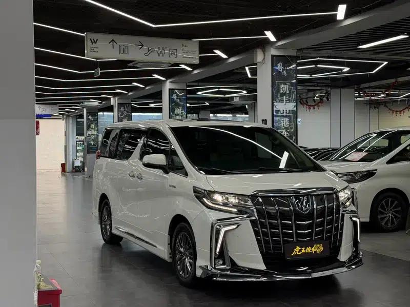 2021 Alphard Hybrid 2.5L Luxury Edition — миниатюра 3