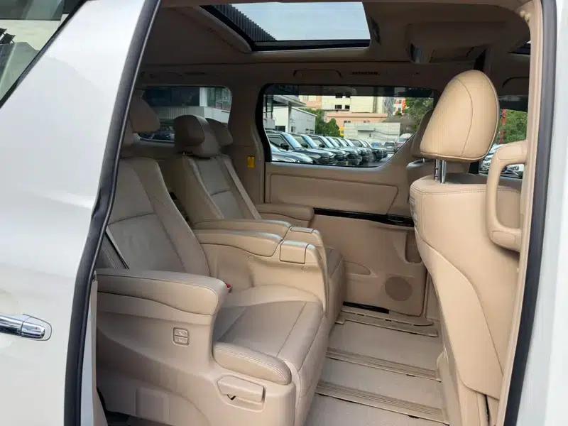 2012 Alphard 2.4L Luxury Edition — миниатюра 24