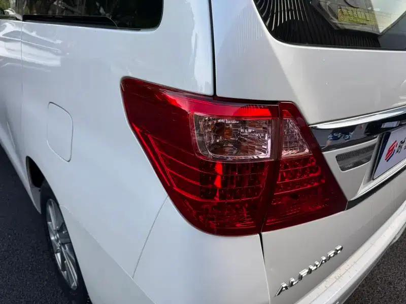 2012 Alphard 2.4L Luxury Edition — миниатюра 10