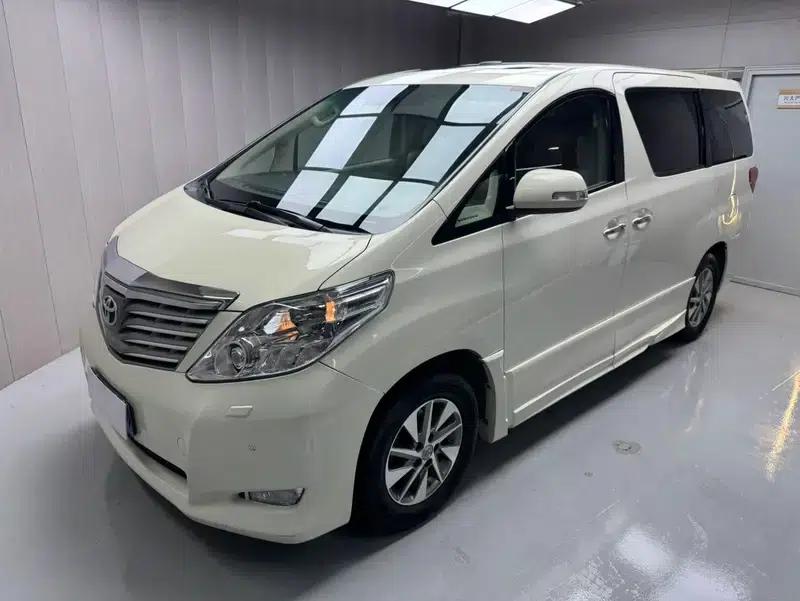 2011 Alphard 3.5L Luxury Edition — миниатюра 1