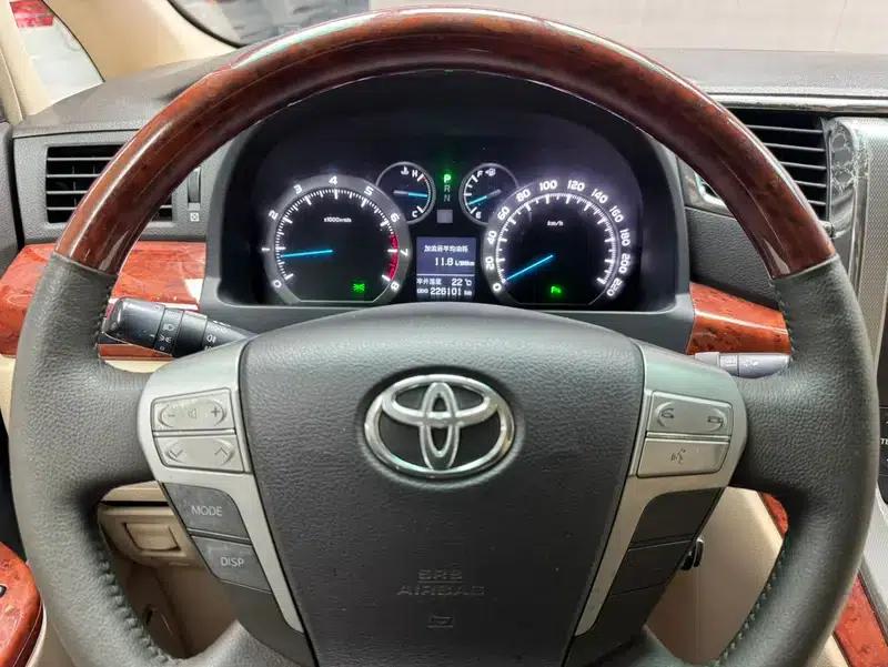 2011 Alphard 3.5L Luxury Edition — миниатюра 5