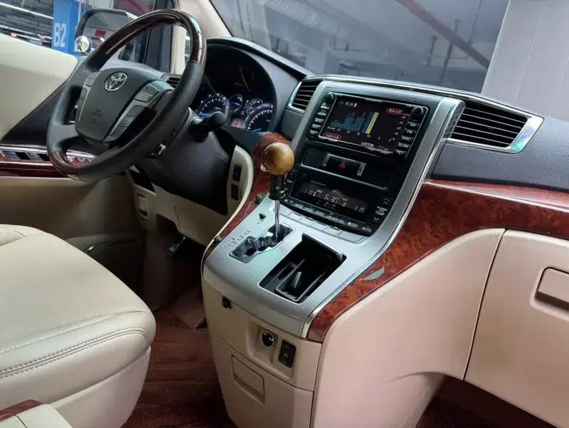 2011 Alphard 3.5L Luxury Edition — миниатюра 6