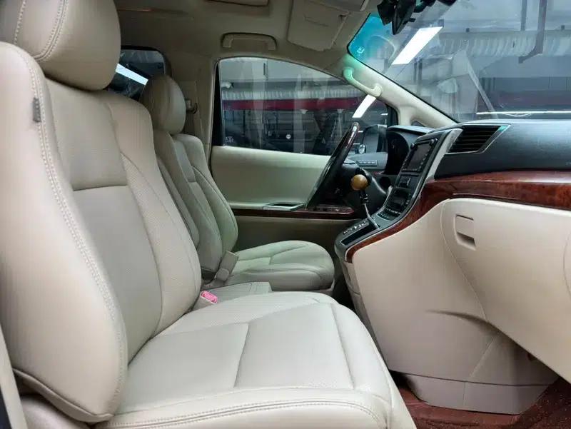 2011 Alphard 3.5L Luxury Edition — миниатюра 9