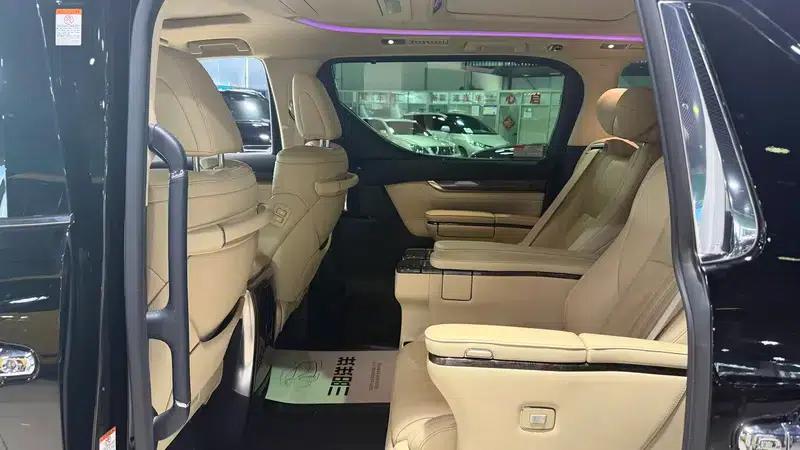 2021 Alphard Hybrid 2.5L Premium Edition — миниатюра 18