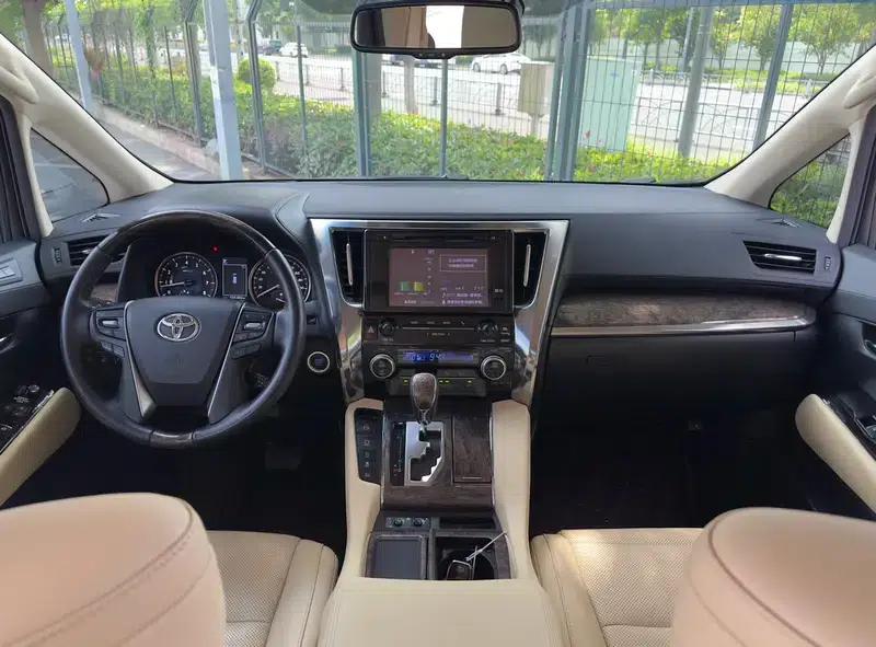 2018 Alphard Facelift 3.5L Premium Edition — миниатюра 15