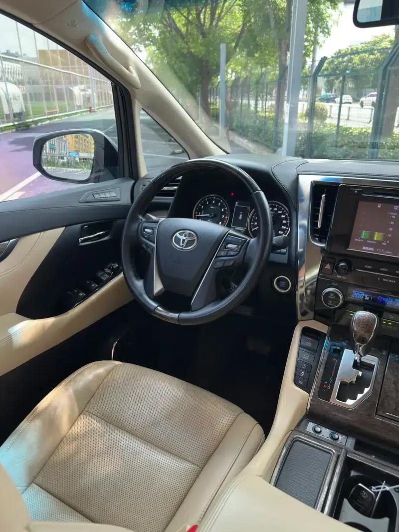 2018 Alphard Facelift 3.5L Premium Edition — миниатюра 17