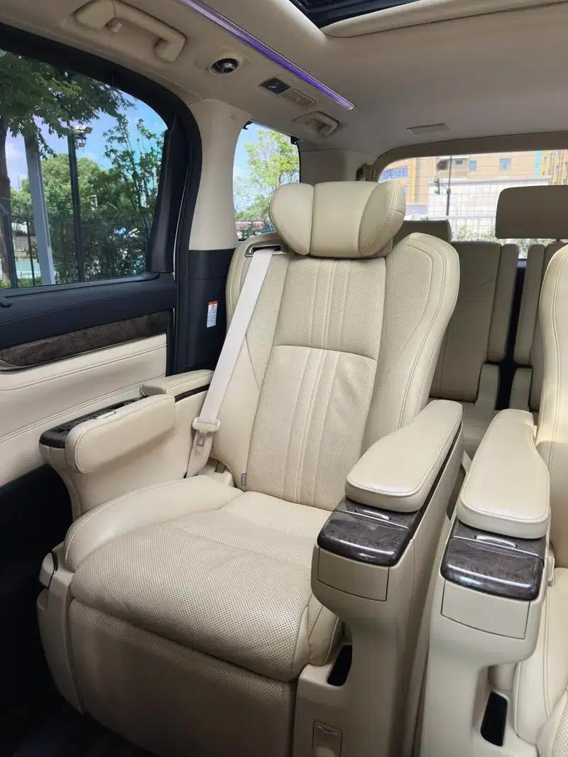 2018 Alphard Facelift 3.5L Premium Edition — миниатюра 25