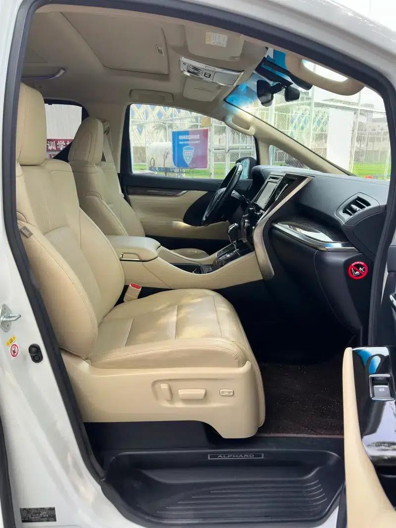 2018 Alphard Facelift 3.5L Premium Edition — миниатюра 28
