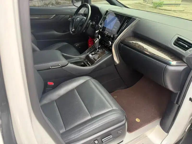 Alphard 2022 Hybrid 2.5L Premium Gold Edition — миниатюра 8